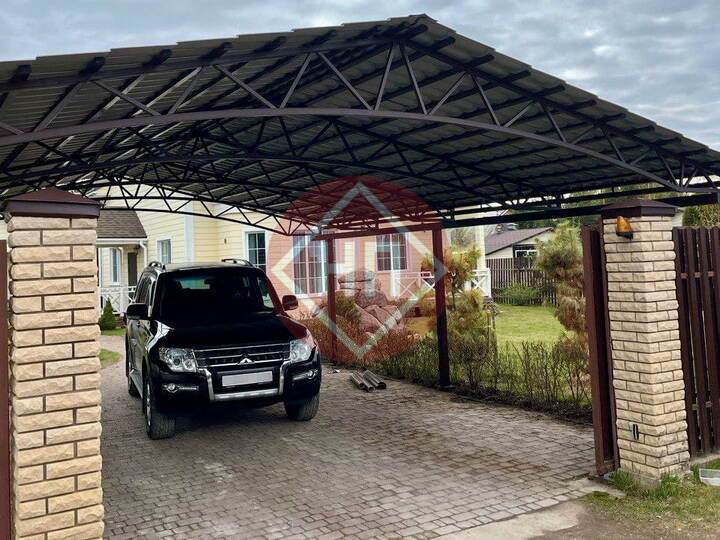 навес для деревянного дома с двускатной крышей